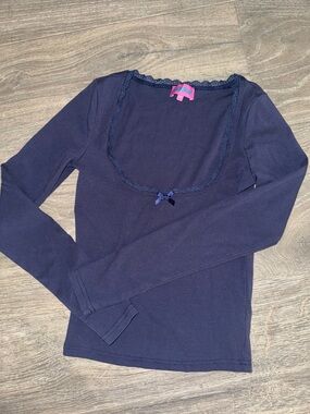 Edikted Women’s Blue Long-Sleeve Lace-Trim Scoop Neck Top Sz xs